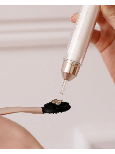 Lip Brush
