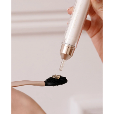Lip Brush